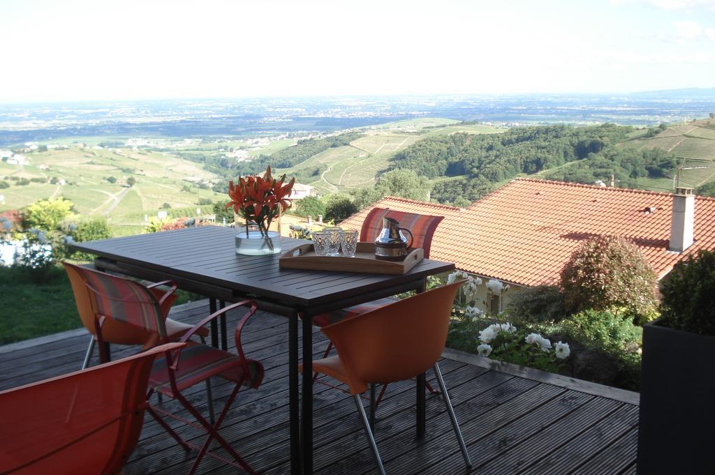 Le Balcon Du Fetre Bed & Breakfast Chiroubles Bagian luar foto