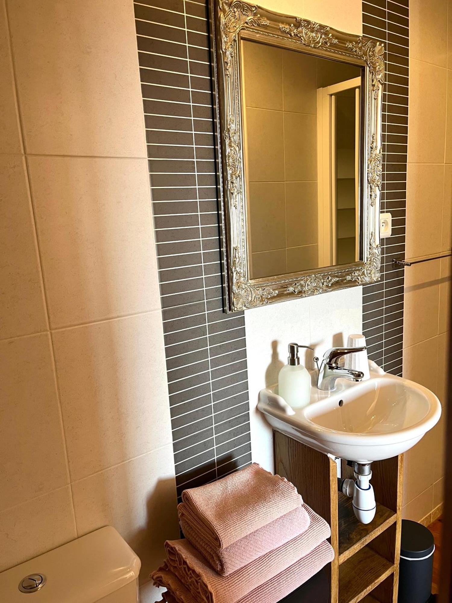 Le Balcon Du Fetre Bed & Breakfast Chiroubles Bagian luar foto
