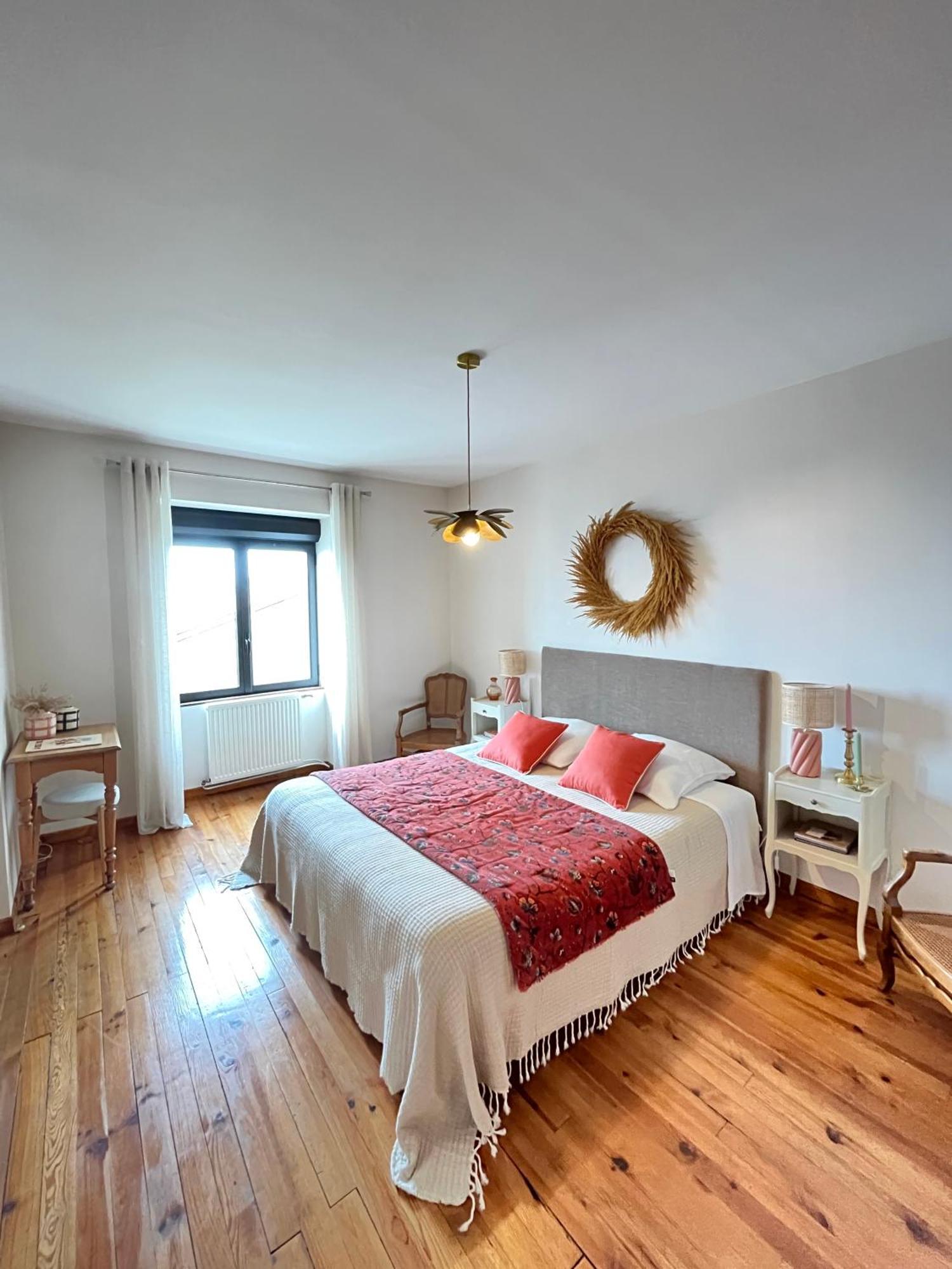 Le Balcon Du Fetre Bed & Breakfast Chiroubles Bagian luar foto