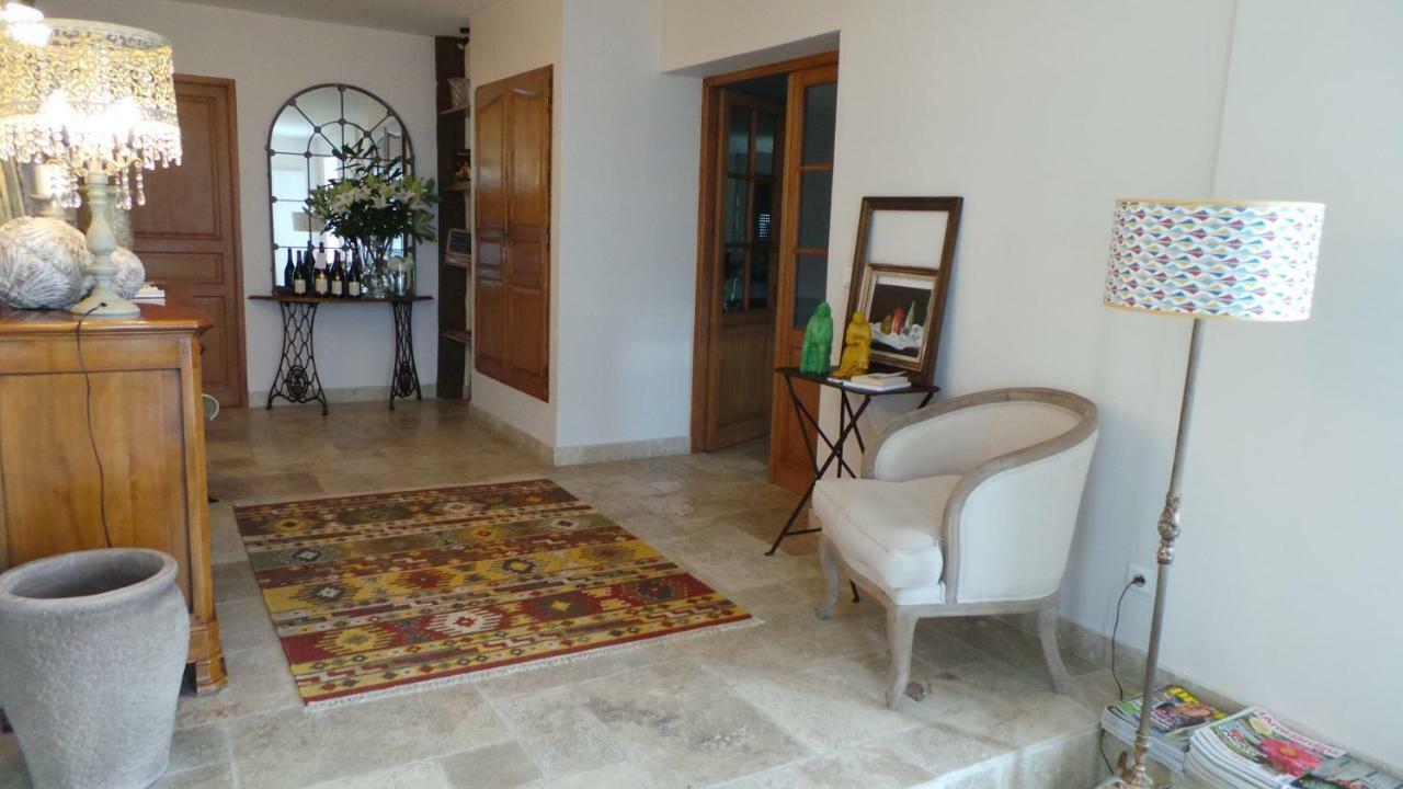 Le Balcon Du Fetre Bed & Breakfast Chiroubles Bagian luar foto